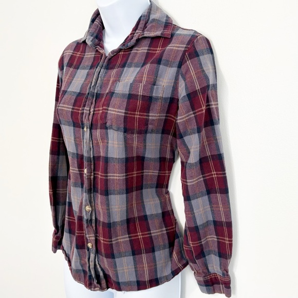 BRANDY MELVILLE Wylie Button Down Flannel Red and Gray Checkered 100% Cotton - Picture 2 of 8